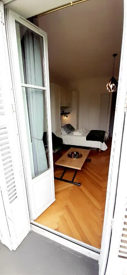 Studio 3 Etoiles Le 102, Aix Les Bains Centre Thermes Palace Le Beau Site Aix-les-Bains 0*,